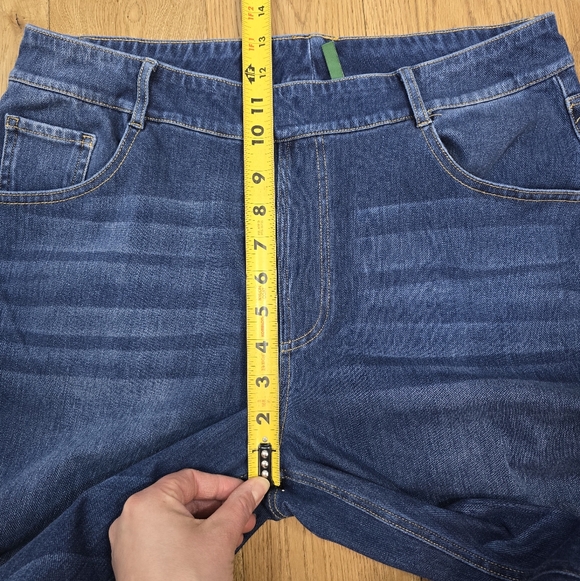 SOLD - Picture 7 of 11